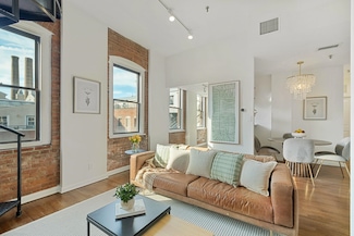 158 Wayne St Unit 427A, Jersey City, NJ 07302