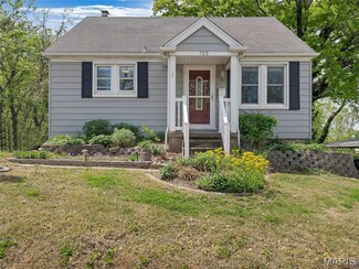 703 Clay St, Washington, MO 63090