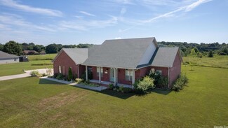 68 Dove Ln, Vilonia, AR 72173