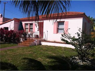 1555 Van Buren St, Hollywood, FL 33020