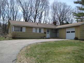 38 Pinewood Dr, Framingham, MA 01701