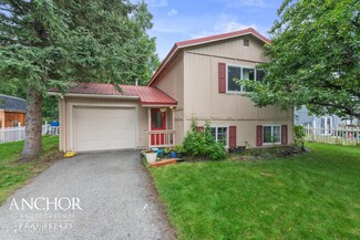 337 N Independence St, Palmer, AK 99645