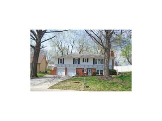 8710 Everett St, Raytown, MO 64138