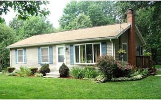 109 Rocky Hill Rd, Woodstock, CT 06281