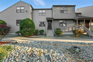 2703 Pinewood Dr, Smithfield, RI 02917