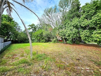 5106 16th Ave S, Gulfport, FL 33707