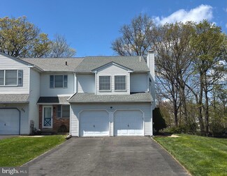 207 Jonathan Dr, North Wales, PA 19454
