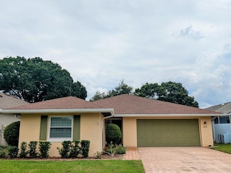 553 Saint Andrews Rd, Winter Haven, FL 33884