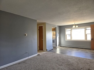 19 Chapman Ave Unit 8, West Brookfield, MA 01585