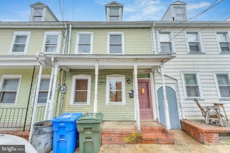 328 Saint Mary St, Burlington, NJ 08016