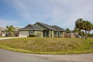 2037 Kent St NE, Palm Bay, FL 32907