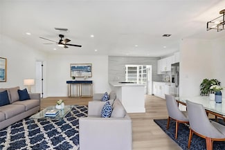 7680 NW 21st St, Sunrise, FL 33322