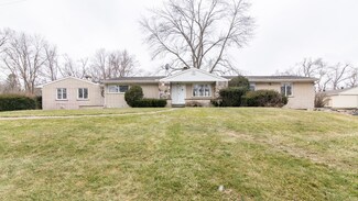 1020 Bishop Rd, Saline, MI 48176