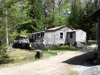32 River Rd, Antrim, NH 03440