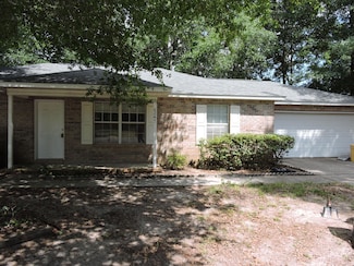 6247 Winstead Rd, Crestview, FL 32539