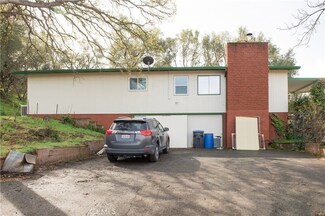 920 Sulphur Bank Dr, Clearlake Oaks, CA 95423