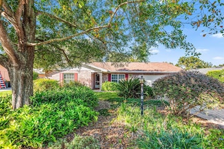 185 Lagoon Rd, Winter Haven, FL 33884