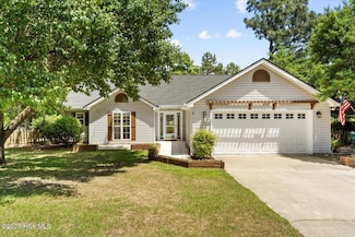 4 Emerald Ln, Pinehurst, NC 28374
