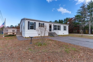 1 West Ln, Rochester, NH 03867