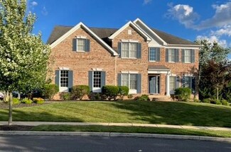 7479 Woodstone Cir, Macungie, PA 18062