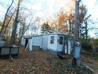 14638 Pleasanton Hwy, Bear Lake, MI 49614