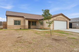 515 Digges Ln, Bakersfield, CA 93307