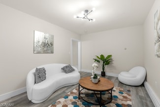 102 Oxford St, Paterson, NJ 07522
