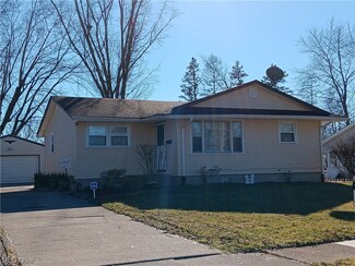 3051 Starlite Dr NW, Warren, OH 44485