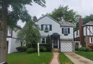 78-10 222nd St, Flushing, NY 11364