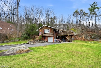 529 Tranquility Dr, Highland Lakes, NJ 07422