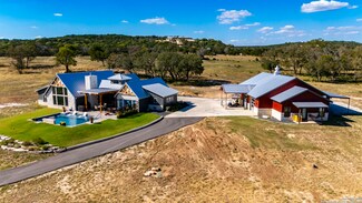 1288 Texas 39, Ingram, TX 78025