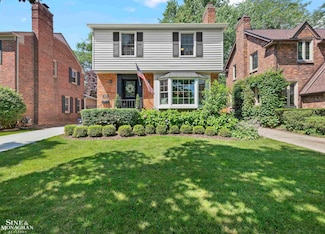 357 Mcmillan Rd, Grosse Pointe Farms, MI 48236