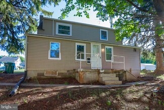 458 Hockersville Rd, Hershey, PA 17033