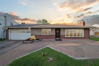 1245 Lenape Ave, Ford City, PA 16226