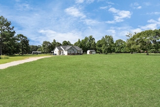 1924 Stringtown Rd, Shepherd, TX 77371