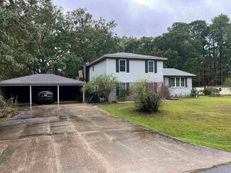 922 Cara Jane Dr, Redfield, AR 72132