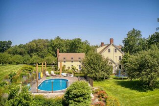 2 Baldwin Place, Hampton Falls, NH 03844