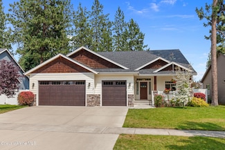 6878 N Glensford Dr, Coeur D Alene, ID 83815
