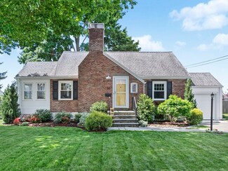 16 Douglas Rd, Waltham, MA 02453