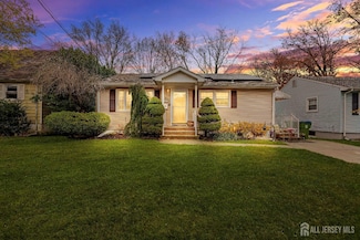 152 Orange St, Edison, NJ 08817