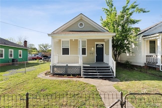 3153 Decatur St, Richmond, VA 23224