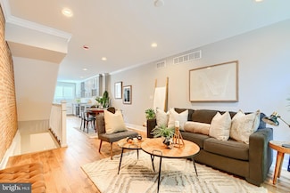 3029 Hudson St, Baltimore, MD 21224