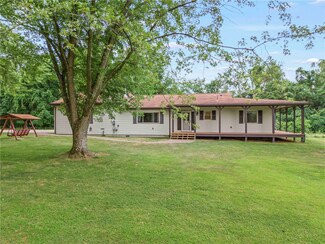 528 Center New Texas Rd, Pittsburgh, PA 15239