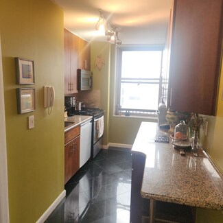 301 E 79th St Unit 32, New York, NY 10075