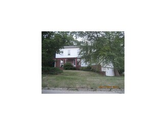 128 S Chestnut St, Monticello, IA 52310