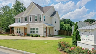 417 Jack Hampton Dr, Auburn, AL 36830