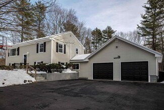 74 Maple Ave, Hampstead, NH 03841
