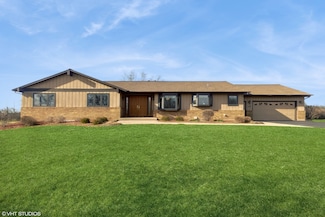 12524 Grandview Dr, Huntley, IL 60142