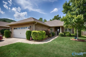 2932 Pasture View Ln SE, Owens Cross Roads, AL 35763