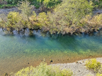 100 Burch Dr, Cave Junction, OR 97523
